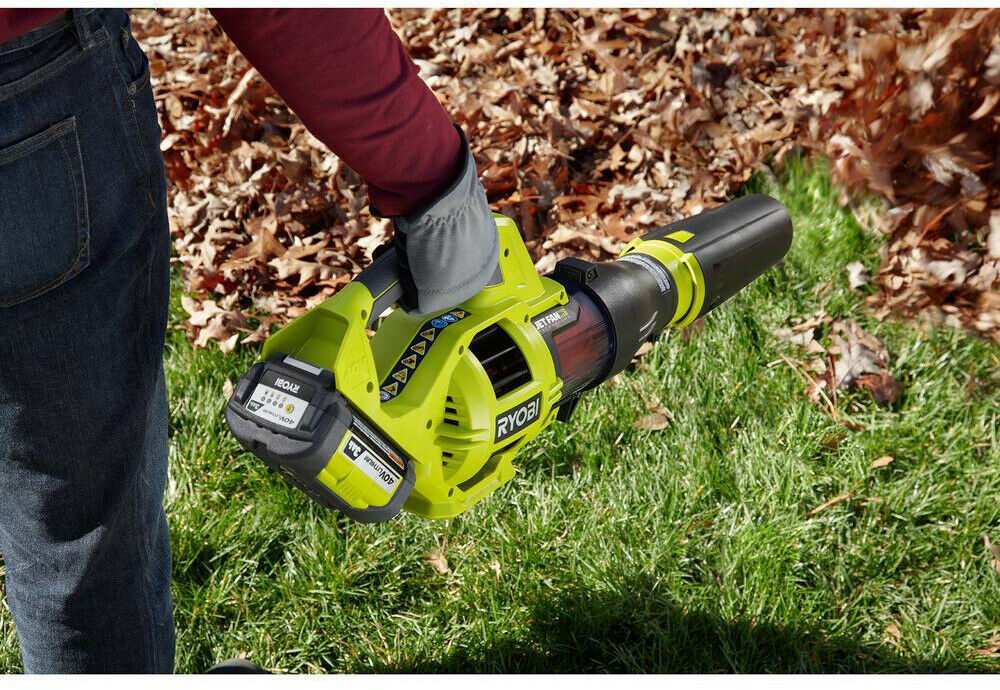 RYOBI String Trimmer/Jet Fan Blower Combo Kit 40V LithiumIon