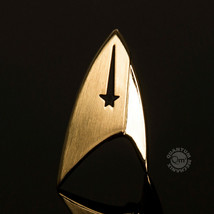 Star Trek Discovery TV Series Command Insignia Metal Lapel Pin Badge NEW UNUSED - $7.84