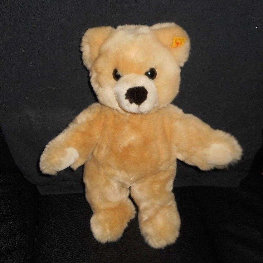 molly steiff teddy bear