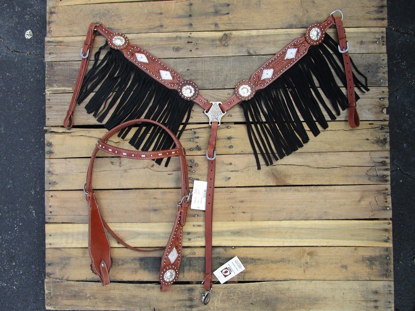WESTERN HEADSTALL BREAST COLLAR SET SILVER CONCHO TOOLED LEATHER HORSE