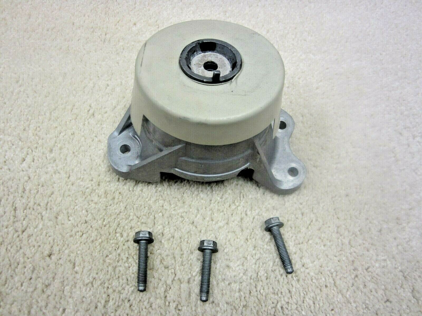 2015 18 MERCEDES BENZ C300 W205 RIGHT ENGINE MOTOR MOUNT A2052400900