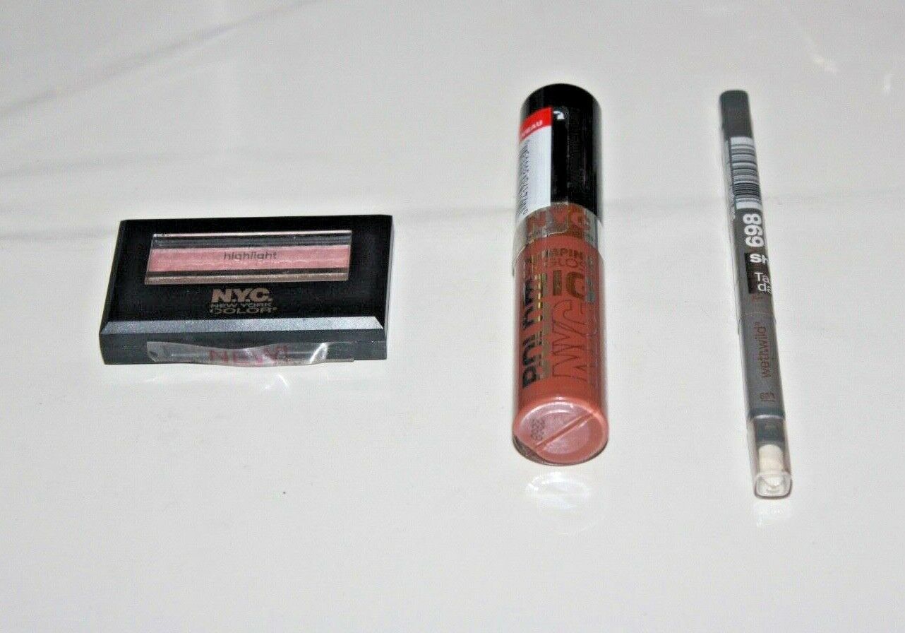 NYC City Duet Eye Shadow Pink Wind + Lip Gloss #470 Lot Of 2 Sealed + Gift - $13.67