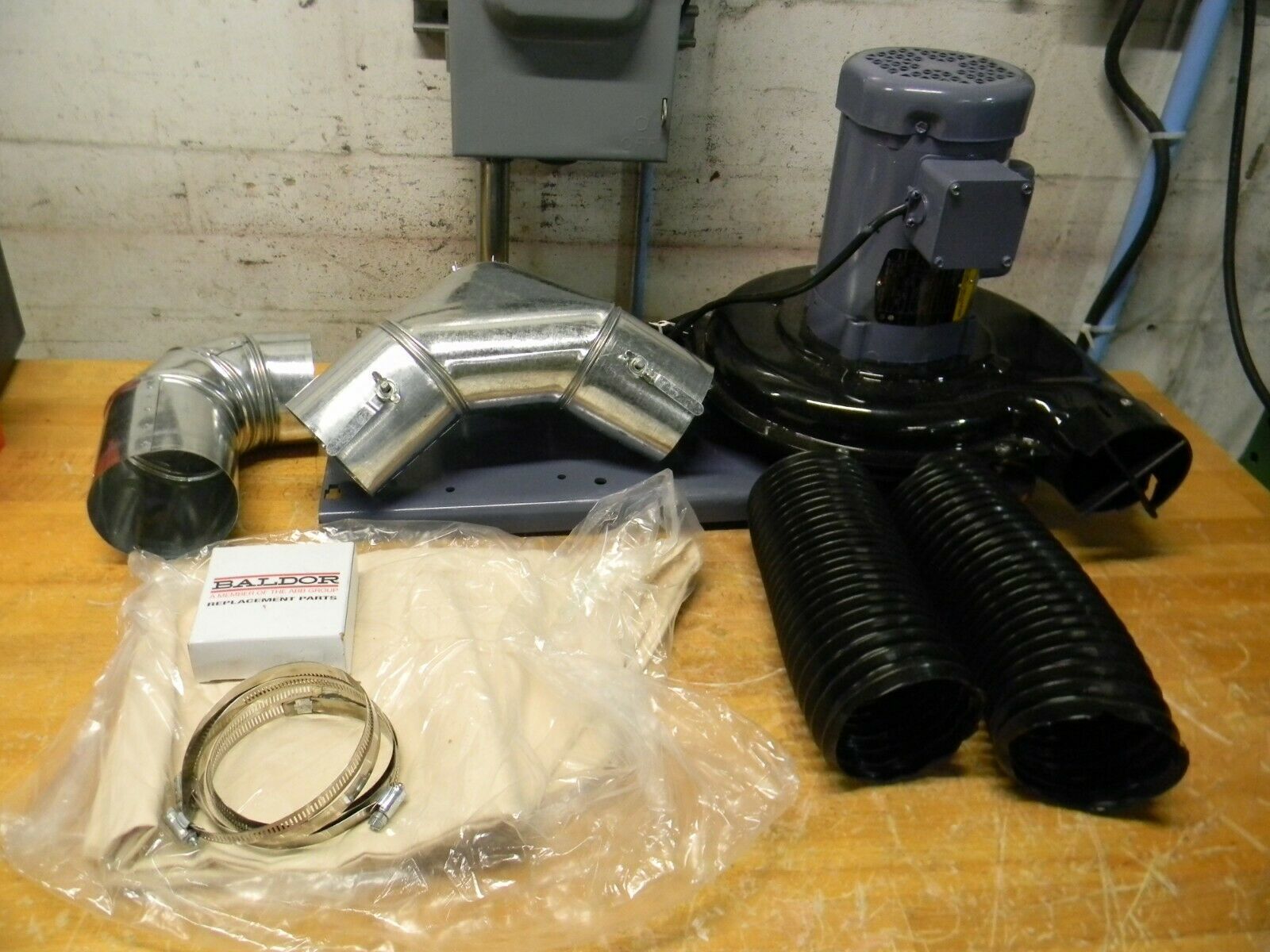 Baldor Pedestal Mount Dust Collector 440 CFM 115V For use w/ Baldor