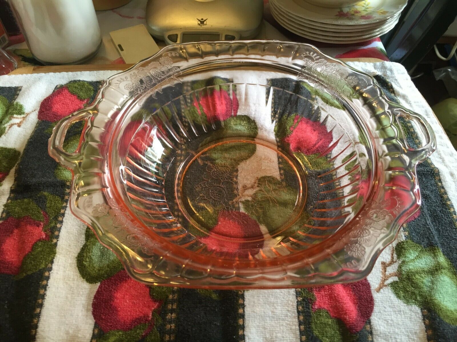 Mayfair Open Rose by Anchor Hocking Pink Depression Glass Tab Handled Vegetable 10 Serving Bowl