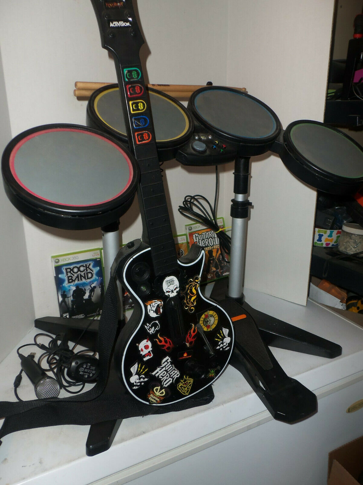 Xbox 360 Rock Band Guitar Hero Bundle 4 Games Drums Sticks Guitar