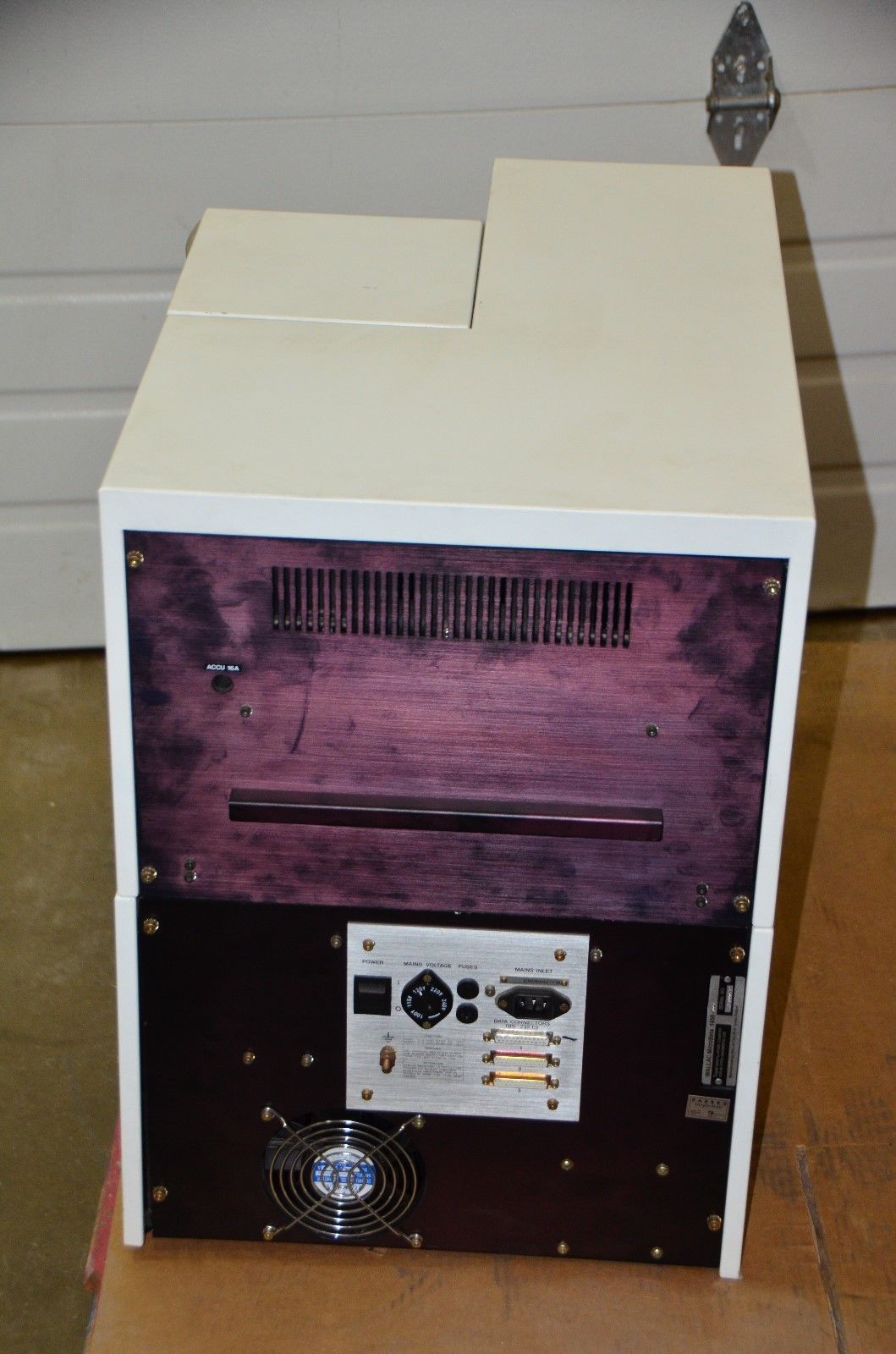 Wallac 1450 Microbeta Liquid Scintillation Counter 1450001 with