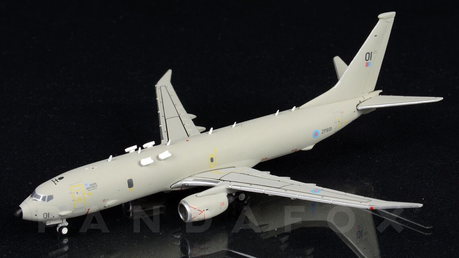 Royal Air Force Boeing P-8 Poseidon ZP801 Gemini Jets GMRAF100 Scale 1: ...