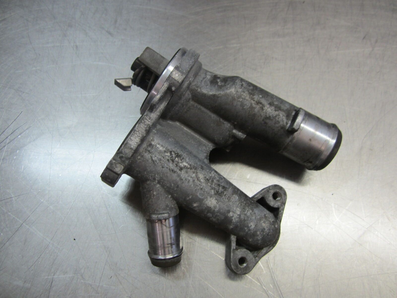 42K022 Thermostat Housing 2013 Ford Escape 1.6 Car & Truck Parts