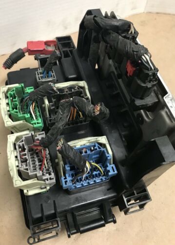 Fuse Box Relay 2005 2006 2007 Dodge Magnum 2.7L ... fuse box on 2005 dodge magnum 