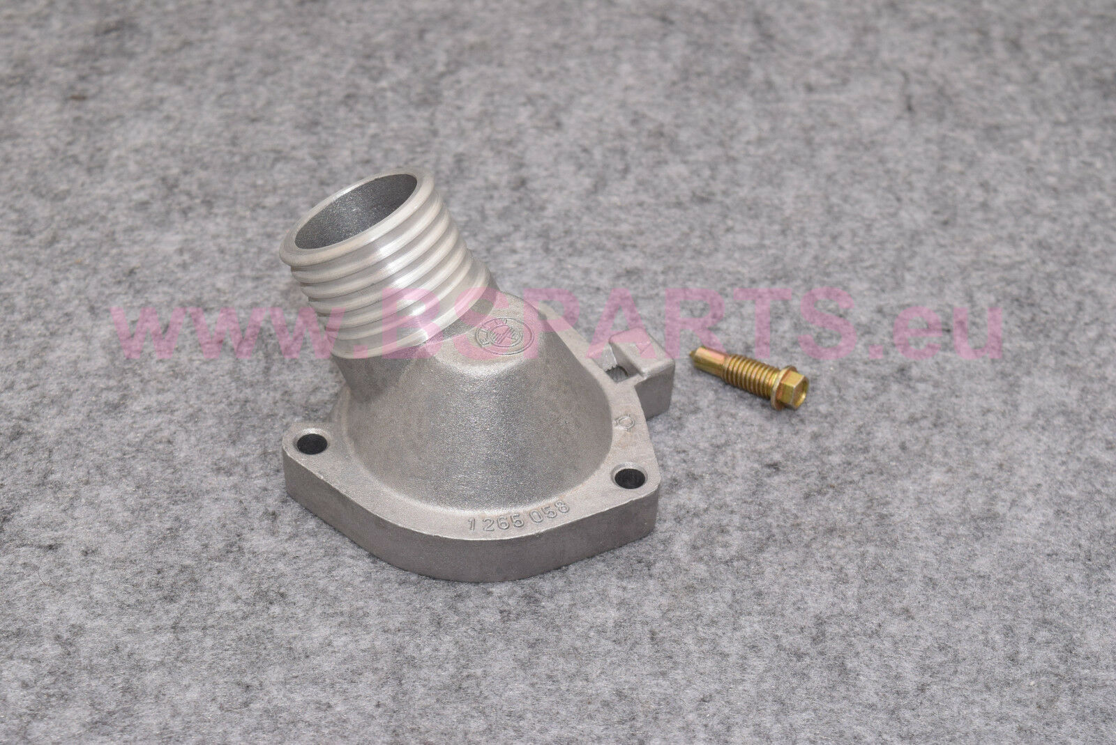 New BMW E30 E34 525i M20 Thermostat Housing + Bleeder Screw 11531265059 Car & Truck Parts
