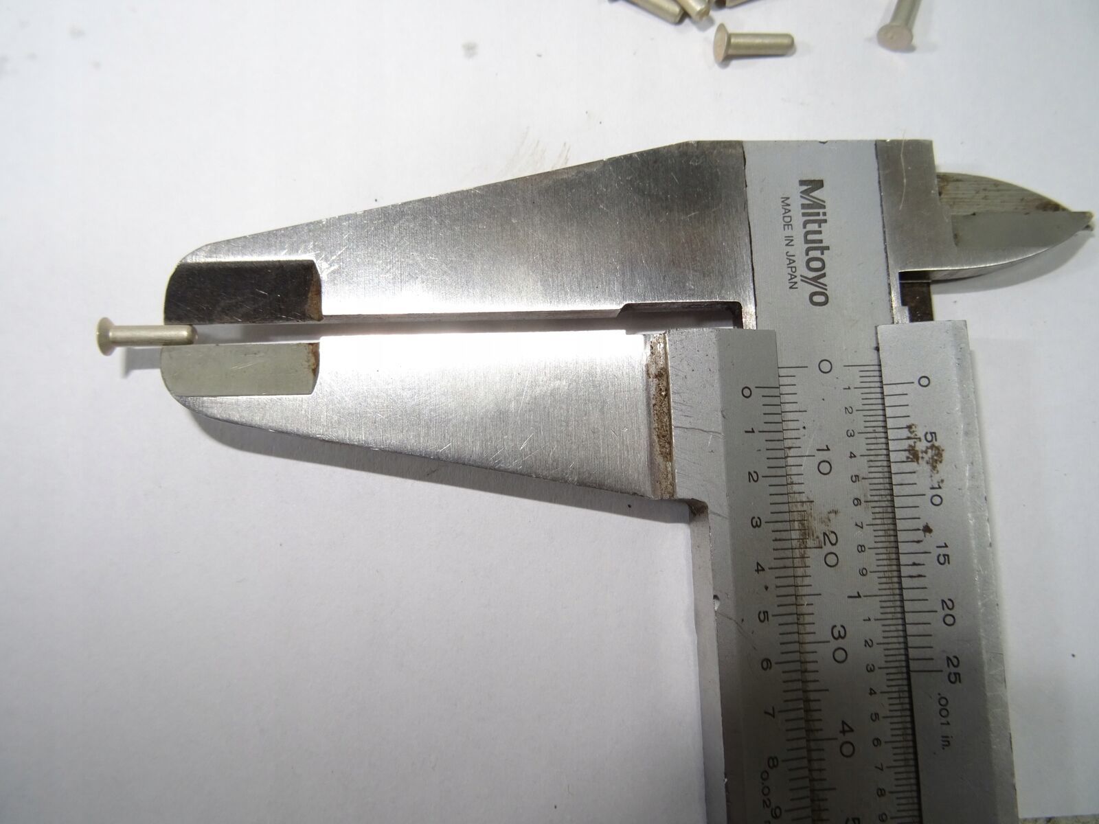 AIRCRAFT Rivets 500 pieces SOLID RIVET 5320005840672/S 6098 Parts