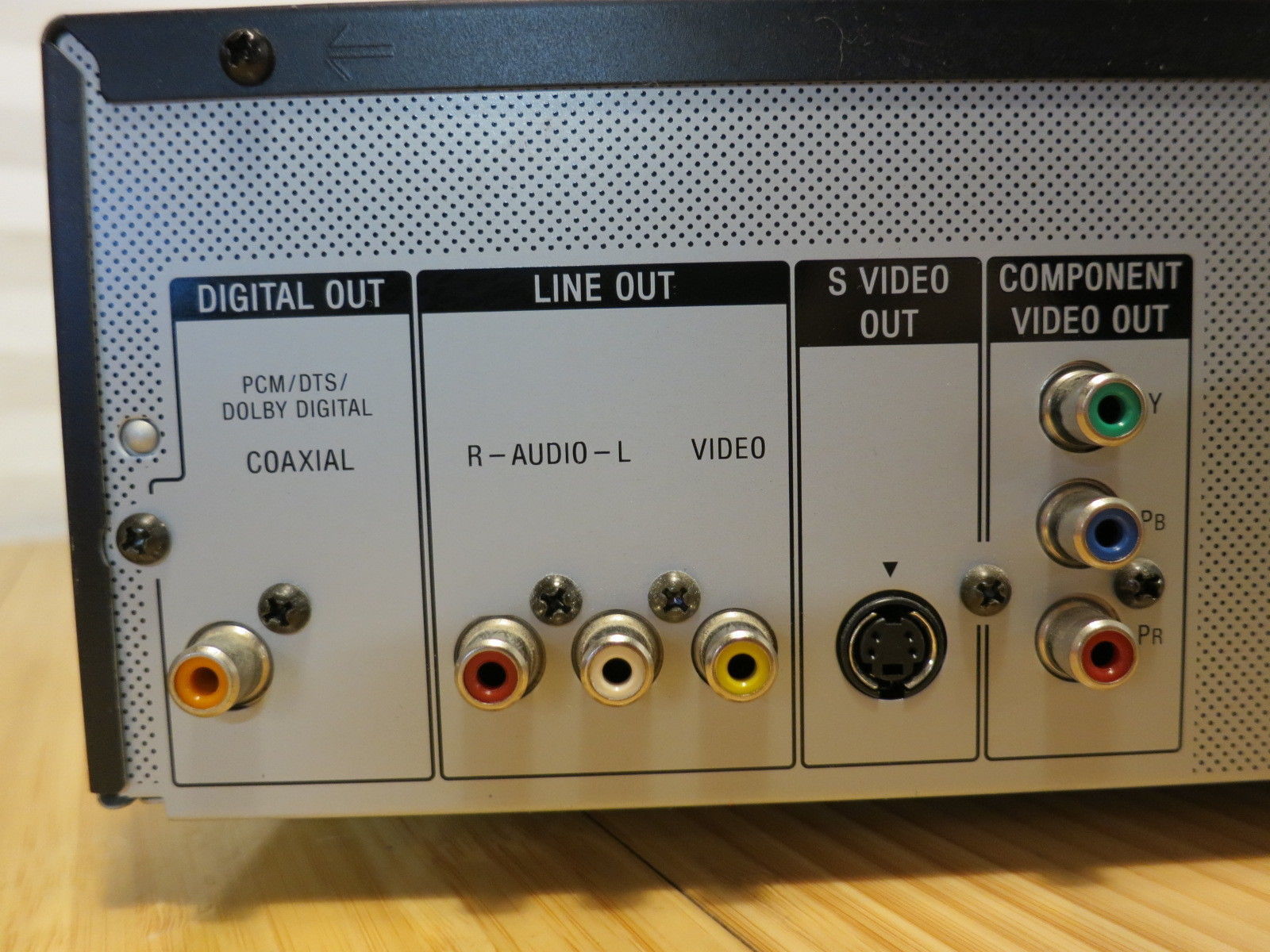 Sony DVPNC615 5 Disc Changer DVD CD MP3 Carousel Player With Remote