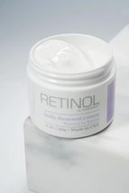 Retinol by Robanda Daily Renewal Cream, Weightless Day Cream Powered by Retinol image 2