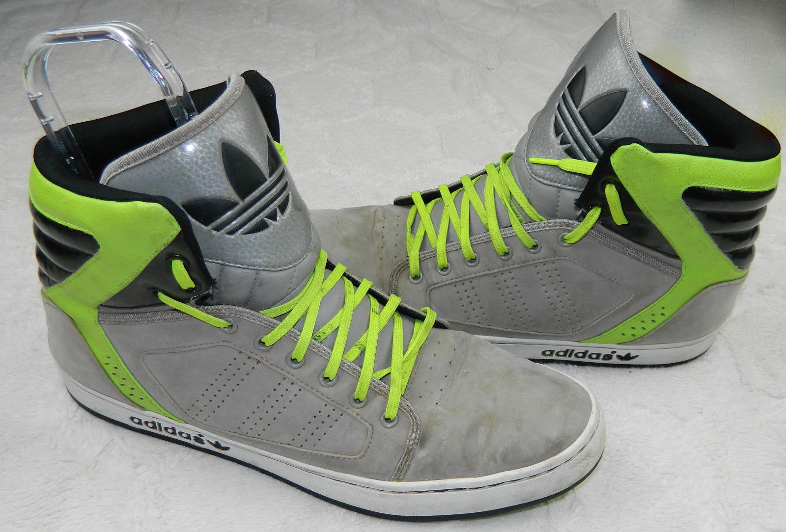 Adidas Torison Hi Tops Taglia 13 NUOVO Adidas Torison Hi Tops Taglia 13 NUOVO