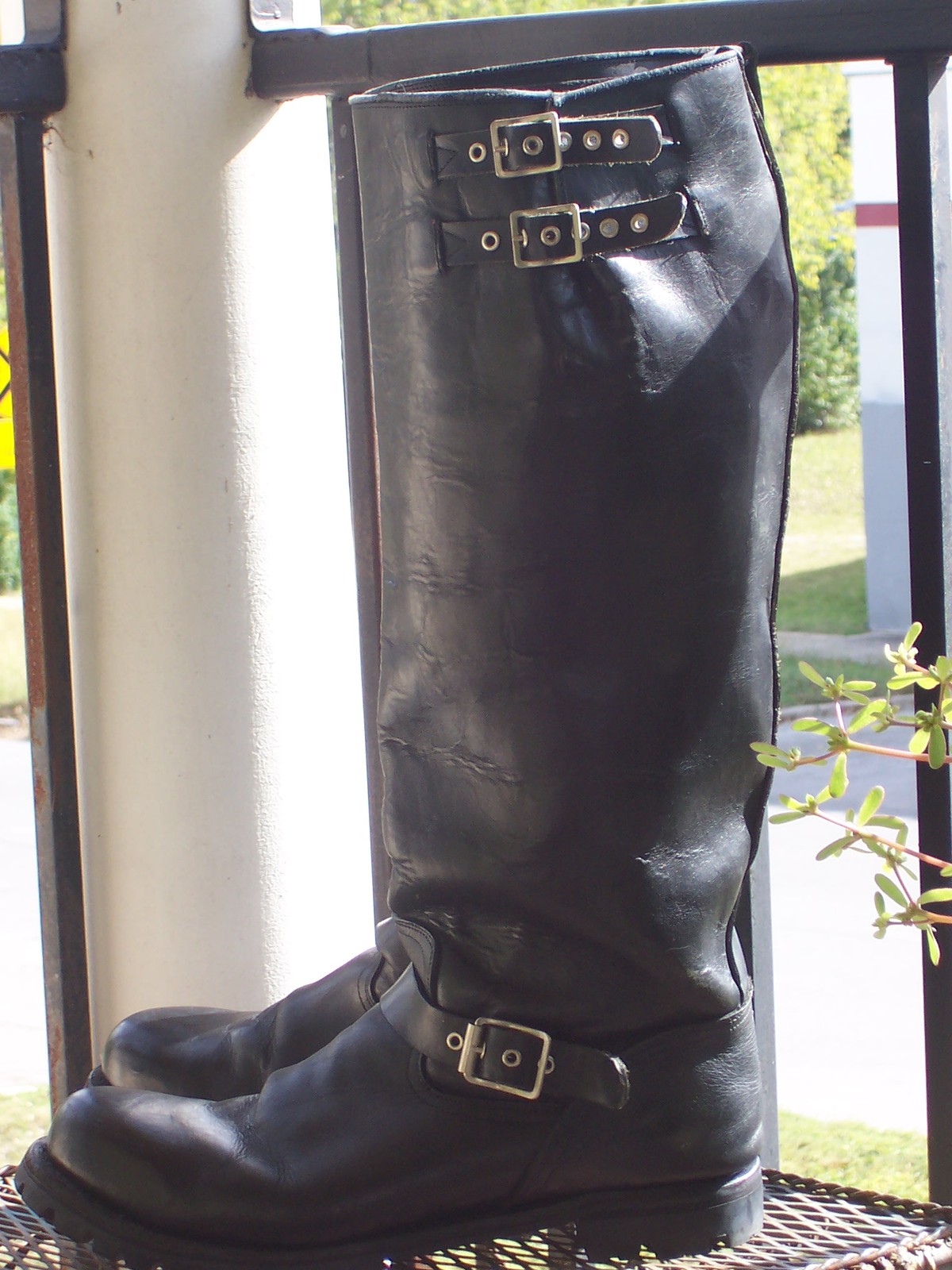 mens cowboy boots size 14 wide
