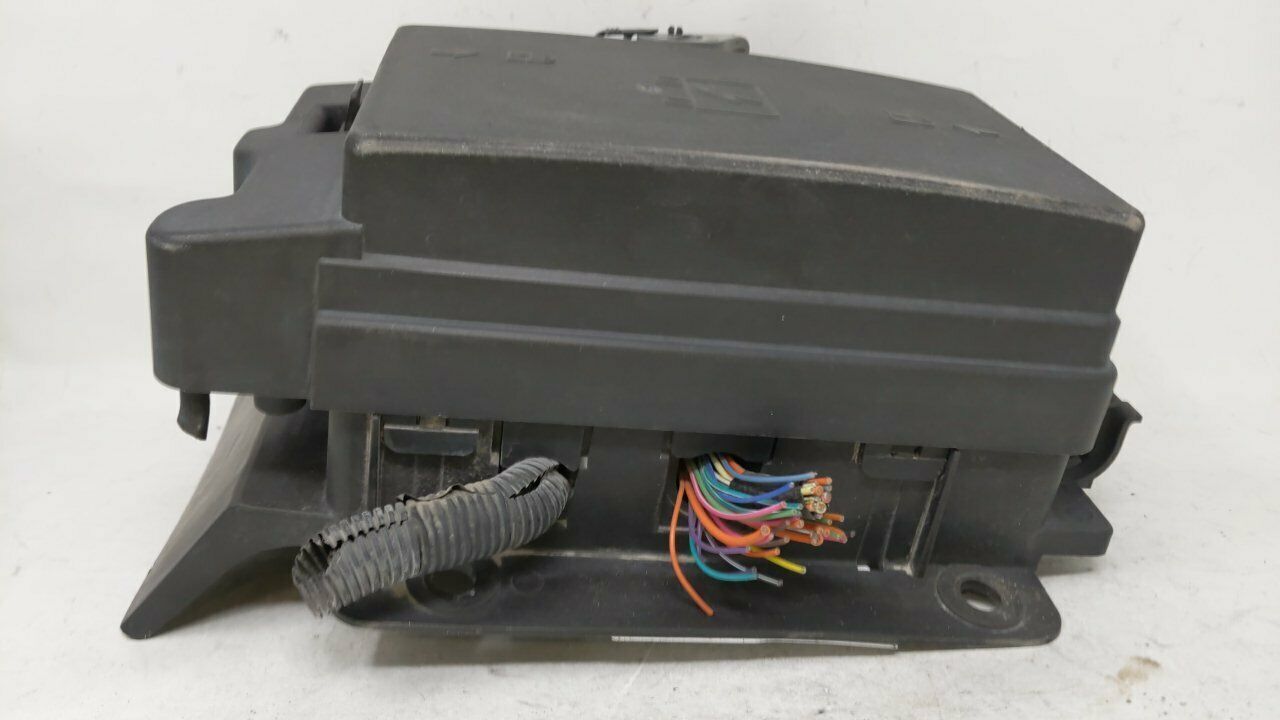 2004-2005 Chevrolet Trailblazer Fusebox Fuse Box Relay Module Pa66-gf14 ...