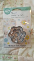 Flower Cut Out,Wilton,Fondant, Gum Paste Cutter Set,Metal,Silver,417-435,3 Pc. - $3.95