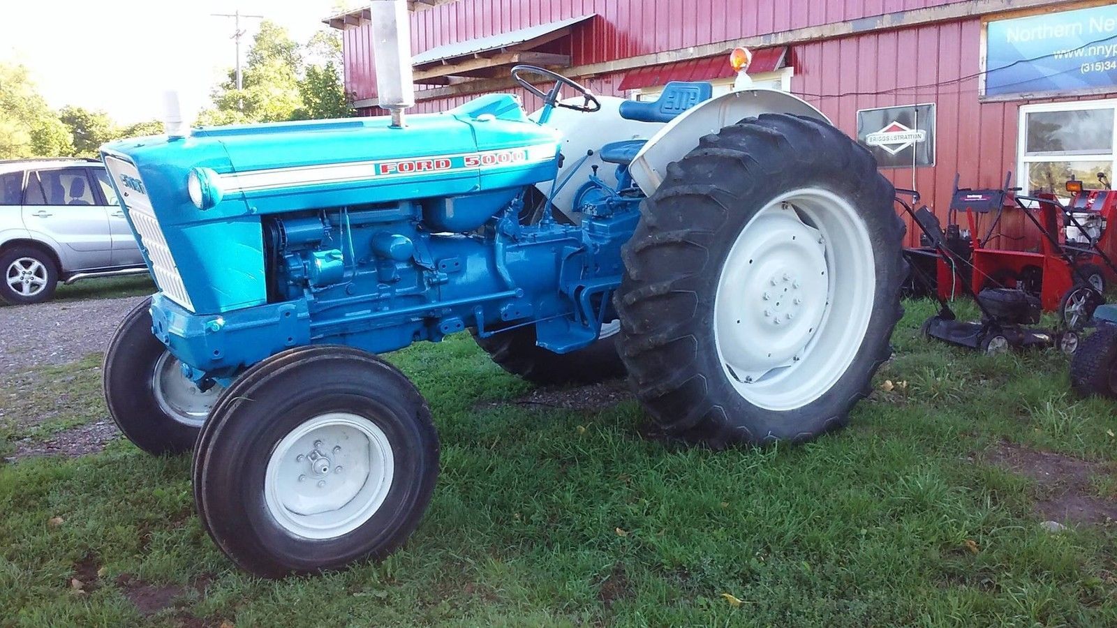 Ford Industral Yellow 19671980, Gallon Enamel Tractor and Equipment