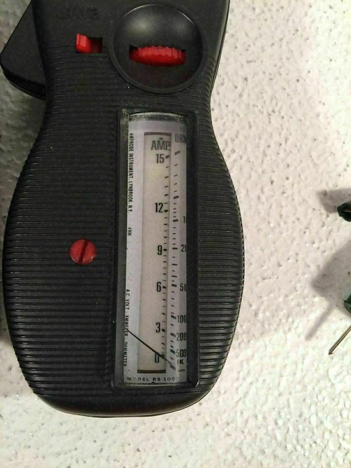 Amprobe Ultra Clamp Meter Model RS1007 With Leads and Case Made In USA
