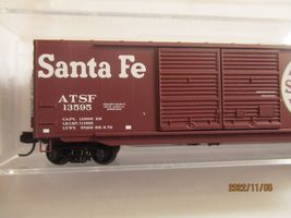 Micro-Trains # 03700121 Atchison, Topeka & Santa Fe 50' Standard Box Car N-Scale image 3