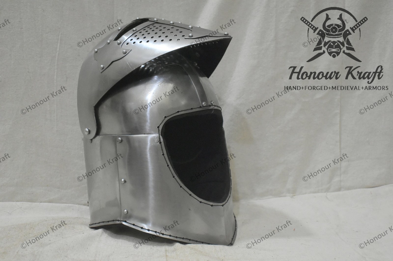 Medieval Sugarloaf Helmet Medieval 14th Century Sugarloaf Bascinet ...