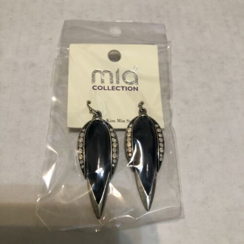 mia collection by kim min sun tear drop pierced earring blue/black jeweled 2”