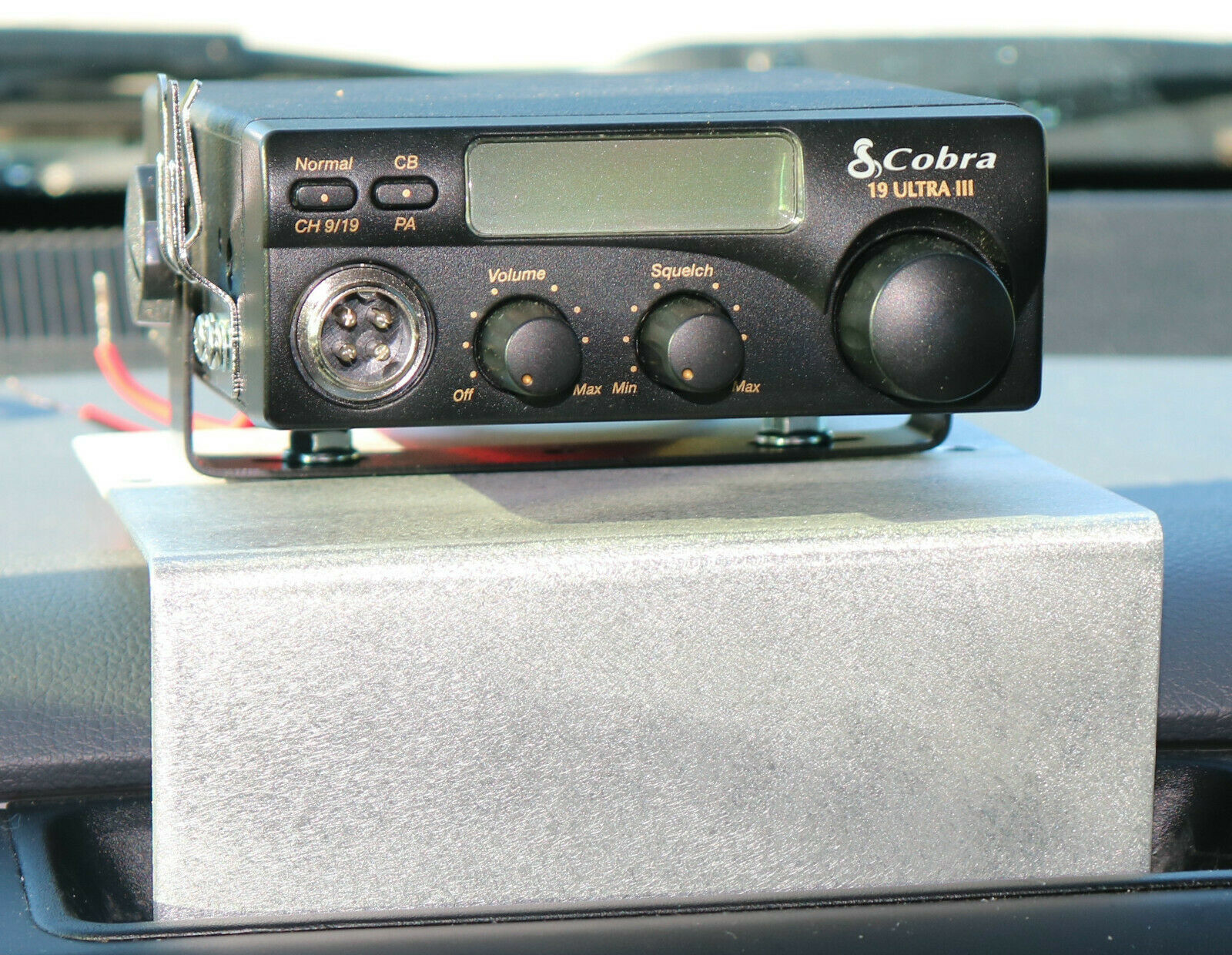 2009 /10/11/12/13/14/15/16/17/18 DODGE RAM CB / 2 WAY RADIO MOUNT Mounts