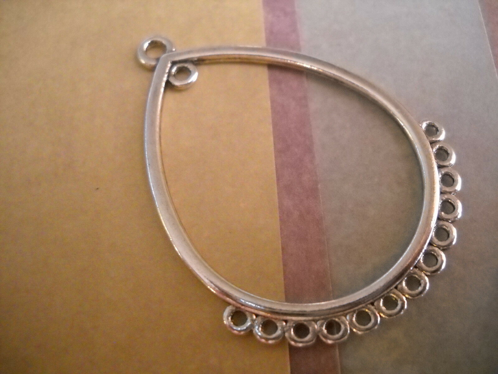The Slippery Pearl - 10 chandelier earring findings antiqued silver drop pendants eardrop connectors