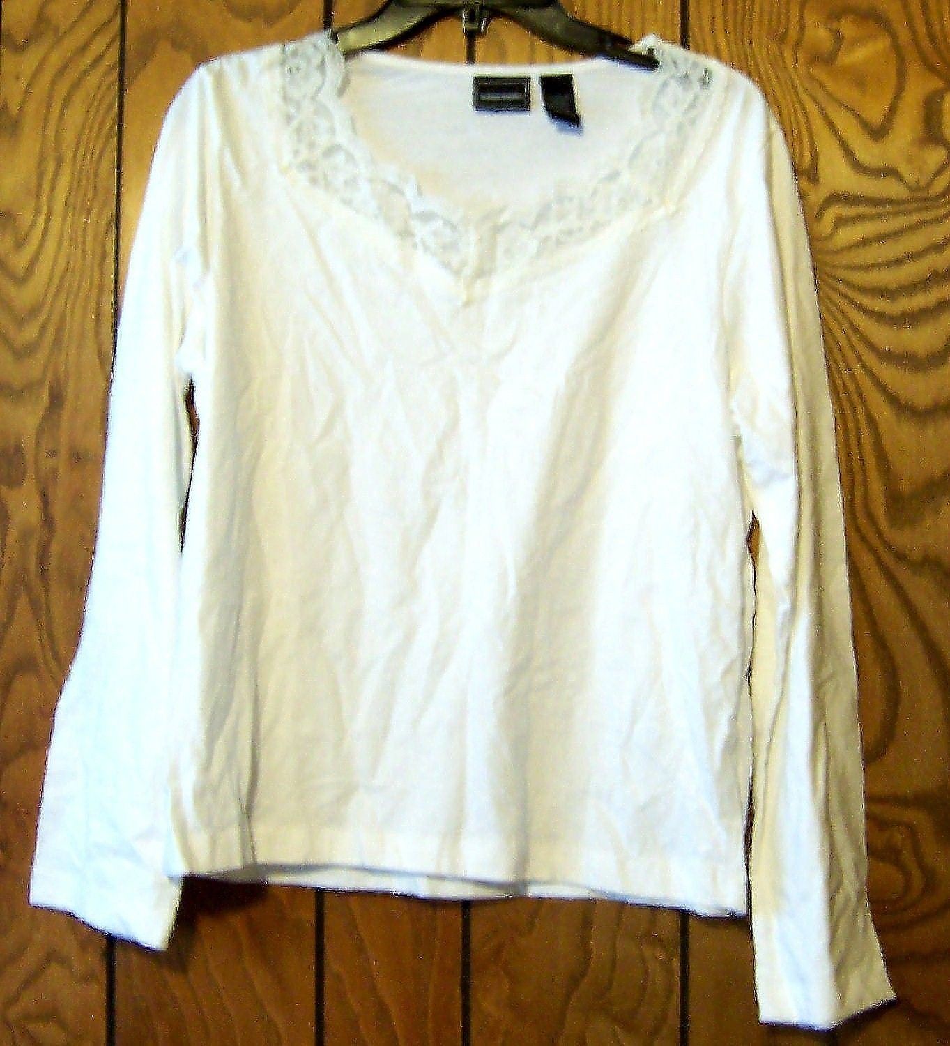 Sz 2XL - Bobbie Brooks White Lace Neckline Long Sleeve Top  - $25.64