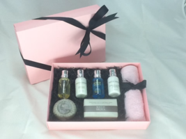 Molton Brown Pink Flannel And Vanity Gift Set - $33.99