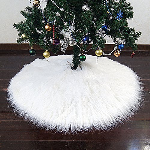 plush faux fur tree skirt