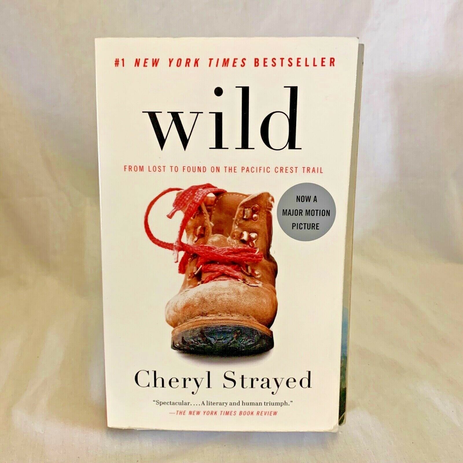 Primary image for wild From Lost to Found on the Pacific Crest Trail Paperback Cheryl Strayed