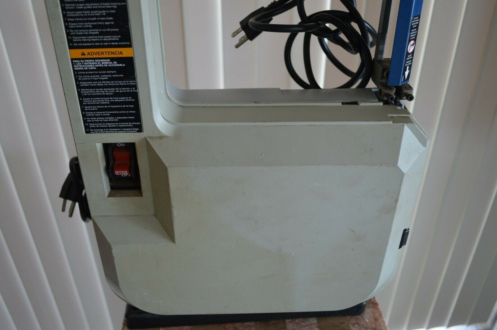 Delta ShopMaster BS100 Band Saw Saw