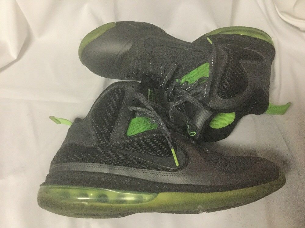 USED MENS NIKE AIR Lebron 9 IX DUNKMAN DARK GREY BLACK 469764 006 SZ 8 MAX AIR USED MENS NIKE AIR Lebron 9 IX DUNKMAN DARK GREY BLACK 469764 006 SZ 8 MAX AIR