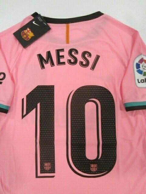 messi pink kit