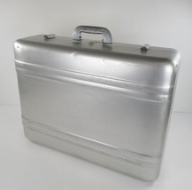 VTG Halliburton Aircraft Aluminum Large Travel Case Suitcase 24” x 18” x... - £150.58 GBP