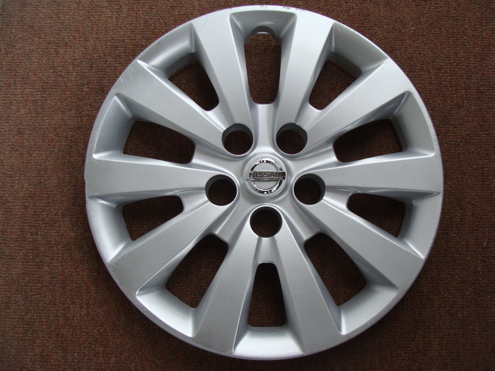 20132017 NISSAN SENTRA 16" Hubcap Wheelcover Factory 40315 3RB0E LW36