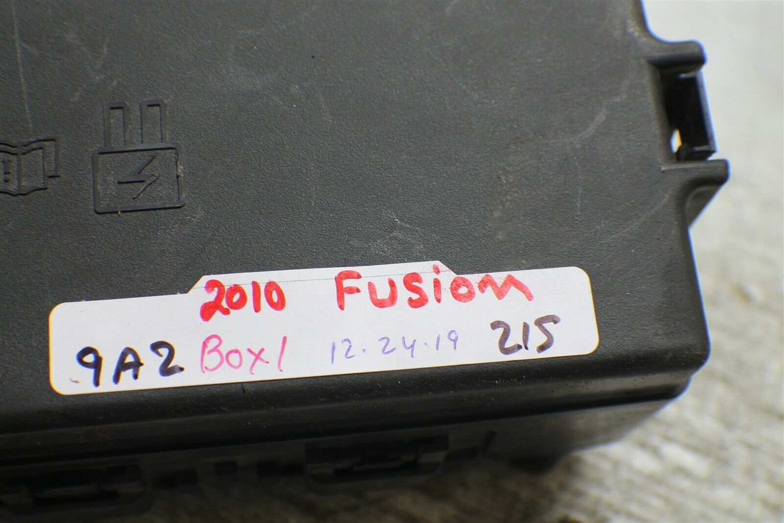 2010-2012 Ford Fusion Fuse Box Relay Unit BE5T14290E Module 215 9A2-Bx1