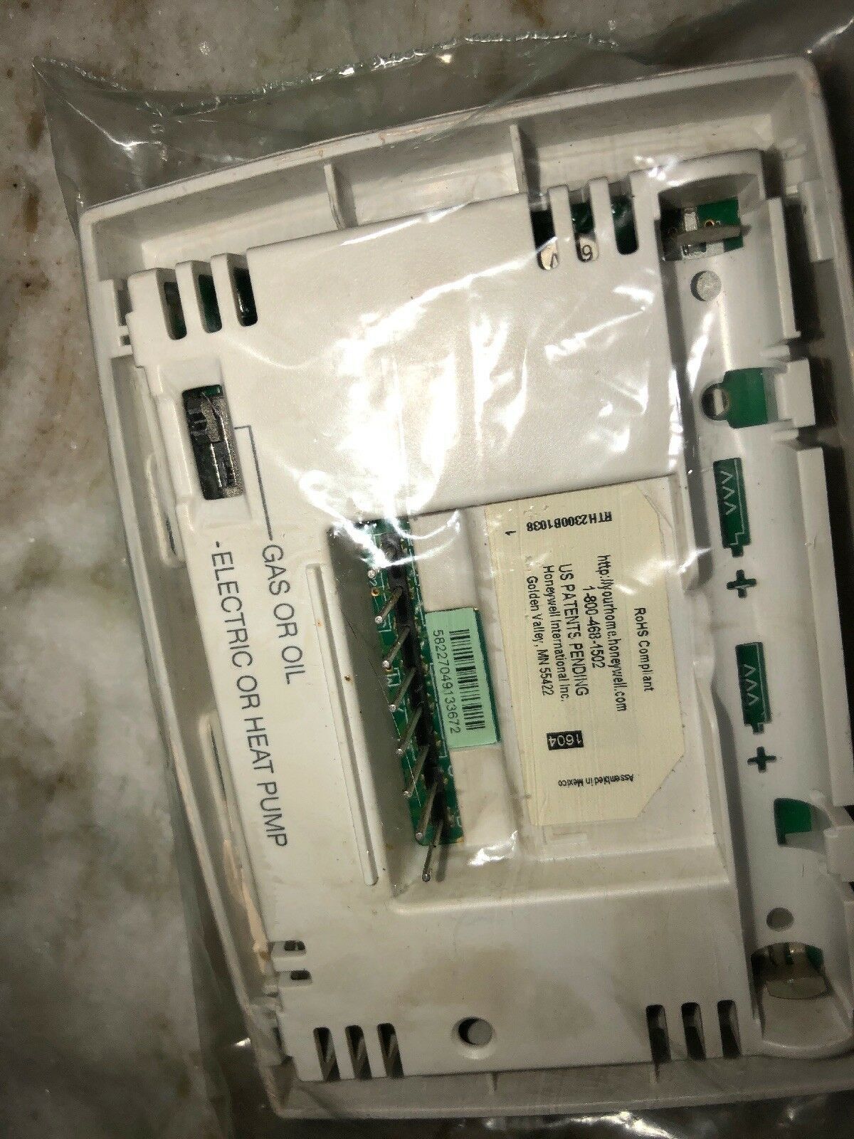 Honeywell RTH2300B1038 52 day Programable Thermostat RTH2300B HVAC