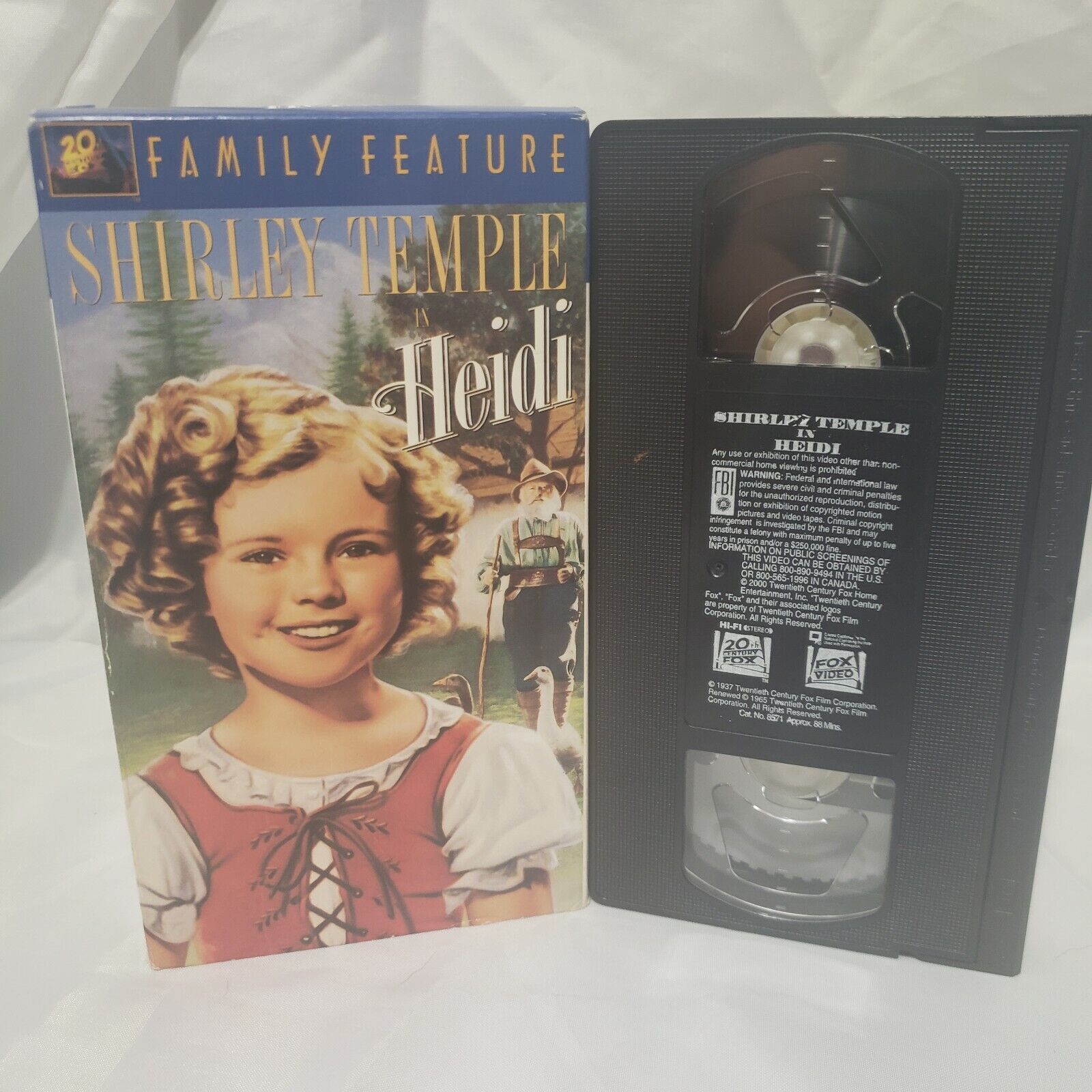 20th Centry Fox Heidi staring Shirley Temple colorized VHS 1965 - VHS Tapes