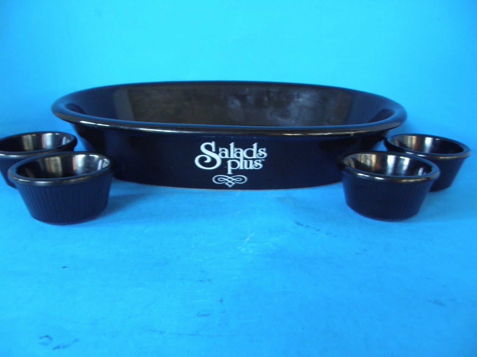 VINTAGE CERAMIC LARGE SERVING DISH BY ORVAL KENT & 4 SMALL DIP BOWLS