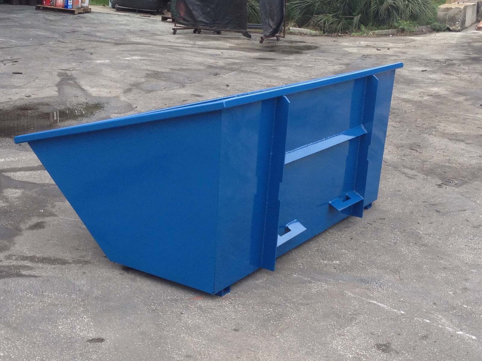 Skid steer trash hopper for demolition, debris, construction, landscape, manure Buckets