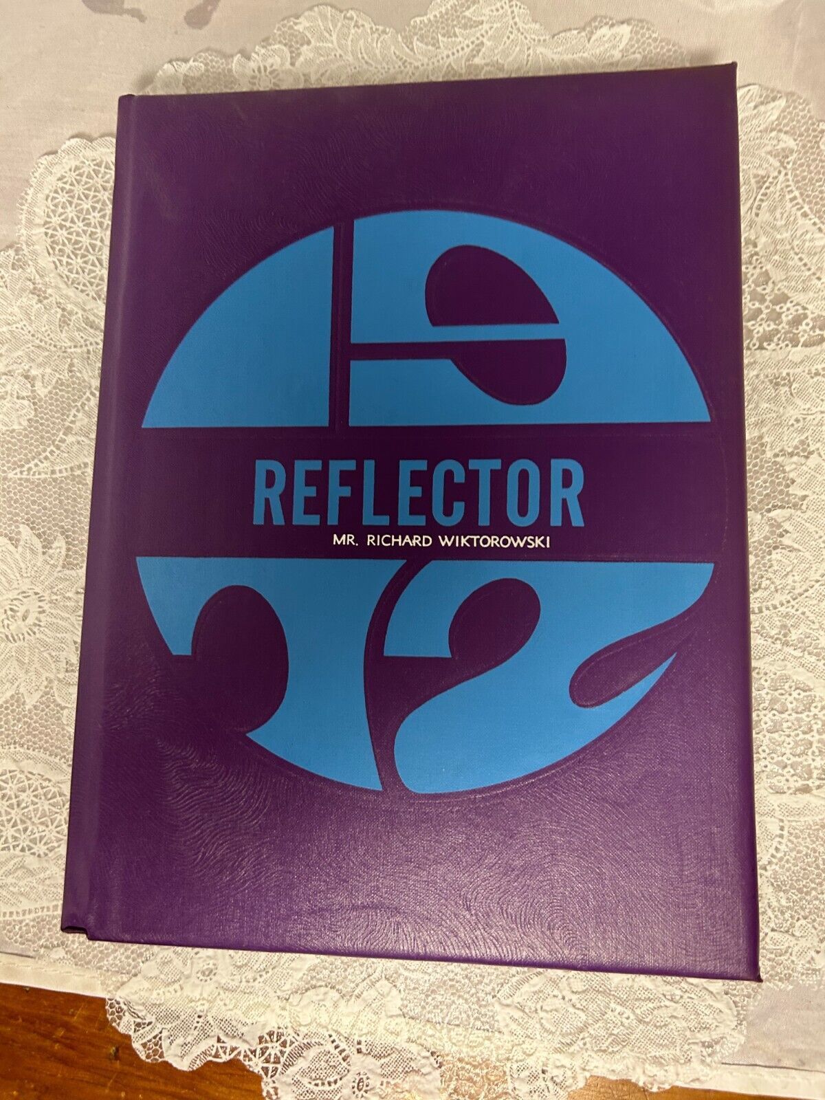 1972 Reflector Yearbook, Bendle High School, Burton, Michigan