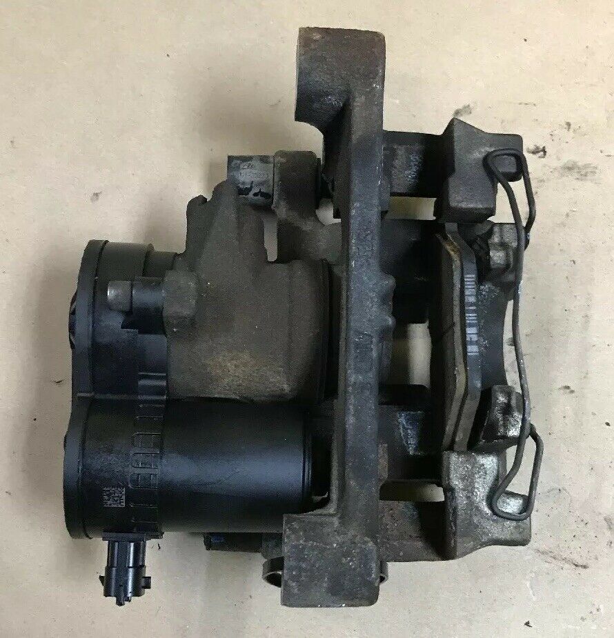 Rear Pair LEFT & RIGHT Brake Calipers 2015 16 17 2018 Subaru Legacy