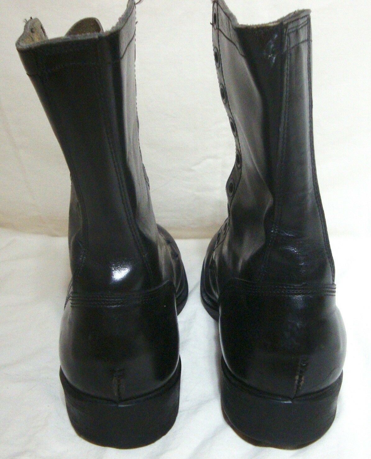 genesco combat boots