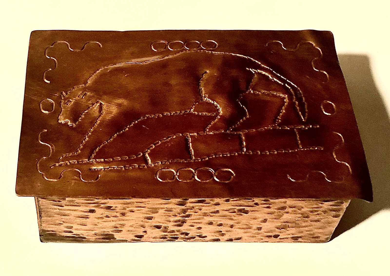 Western Arts and Crafts / Folk Art Hammered Copper Box Signed by Artist Copper