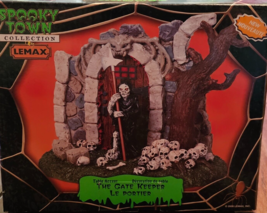 THE GATE KEEPER Spooky Town Lemax Table Accent Retired Halloween Decor Vintage - $28.70