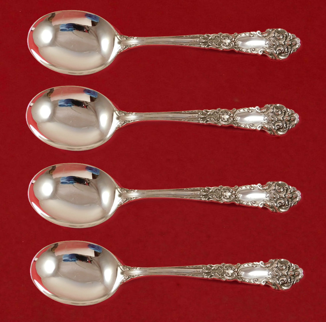 English Chippendale by Reed and Barton Sterling Silver Place Soup Spoon 6 3//4/"