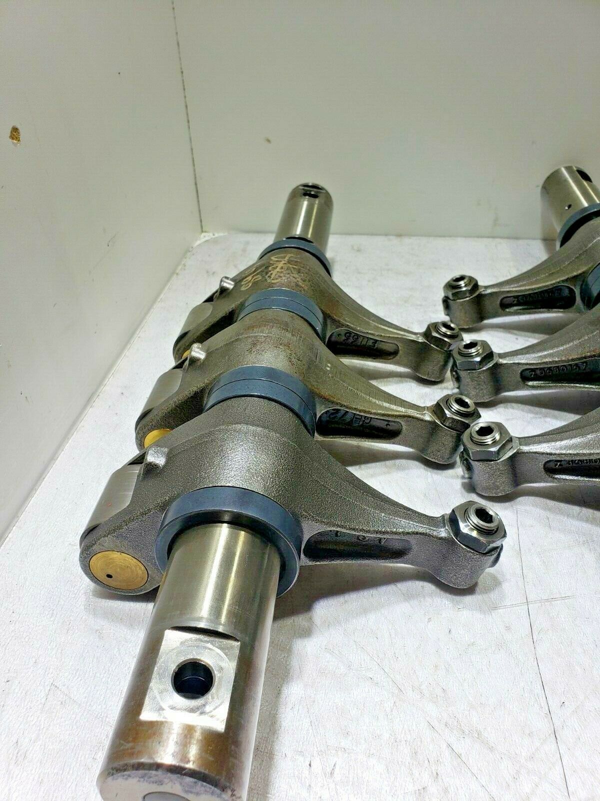 Rocker Arm Assembly Cummins ISX 3680167 Rocker Arms & Parts