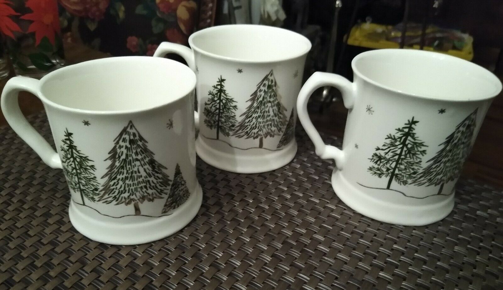 grace fine porcelain christmas mugs